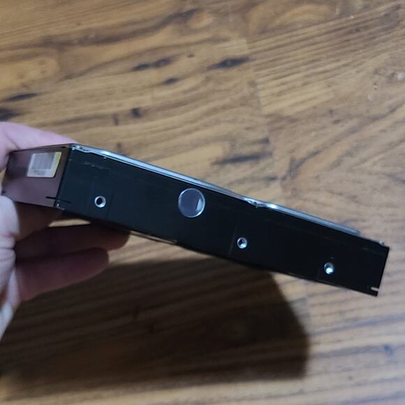 Maxtor DiamondMax Plus 9 80GB SATA 150HDD 3.5 Series Hard Drive - Picture 5 of 5